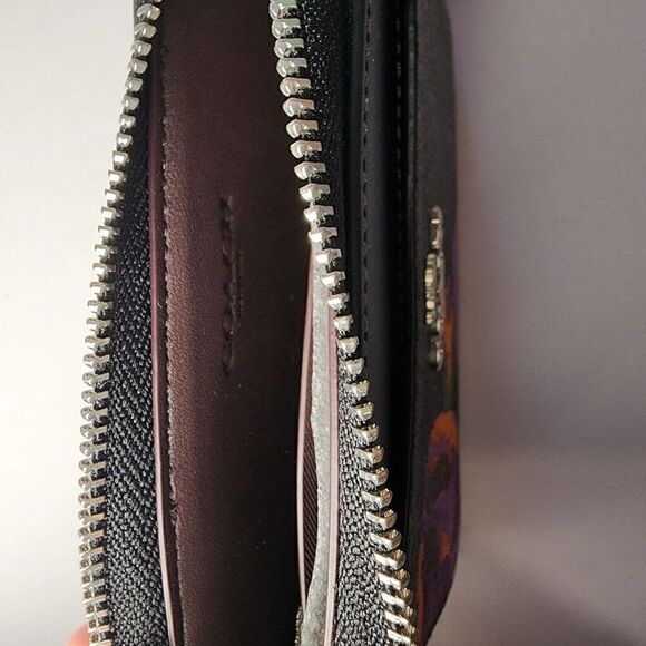 NWT Coach CL667 Multifunction Card Case Signature Canvas Iris Rose Print - Picture 4 of 4